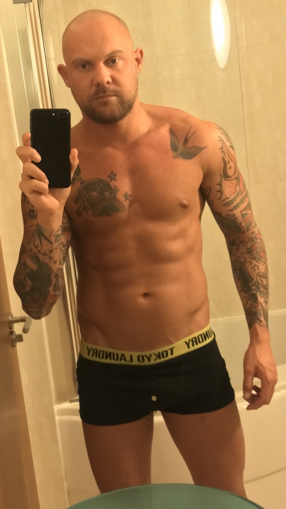 Lowest rate gay male escort nyc.